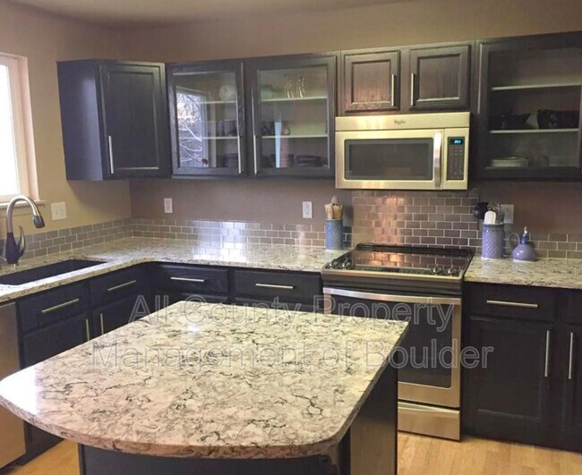 Building Photo - 1647 Reliance Cir