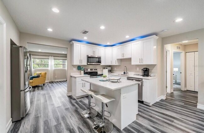Foto del edificio - 7308 N Dartmouth Ave