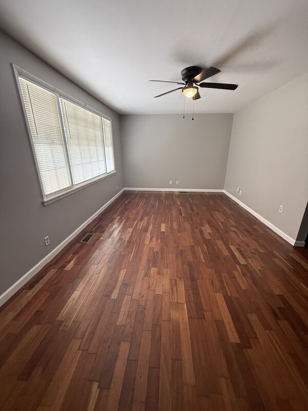 Building Photo - 4202 Balwin Cir SW