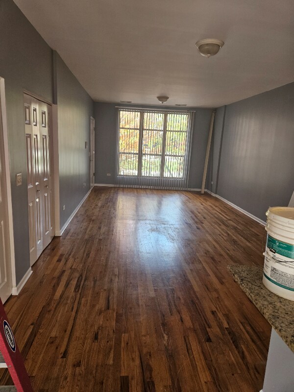 Foto del edificio - 317 E 25th St