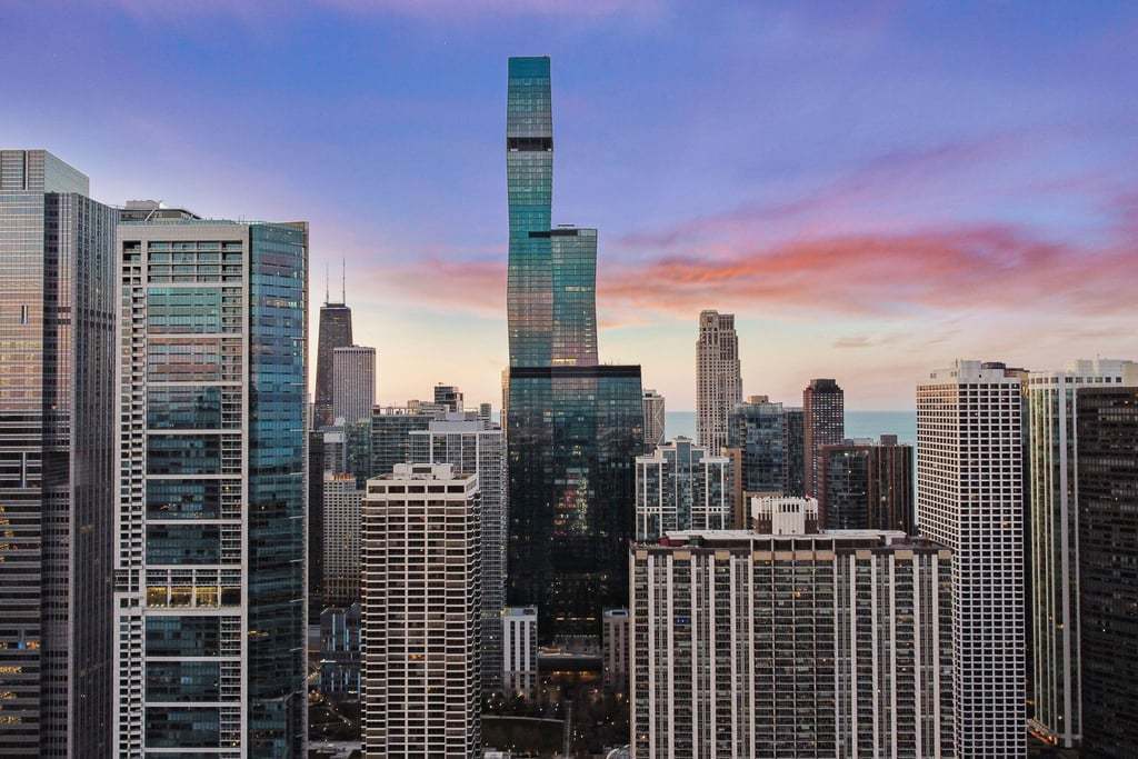 363 E Wacker Dr Unit 4103, Chicago, IL 60601 Condo for Rent in