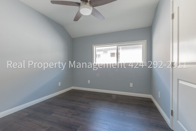 Building Photo - Dont miss out this 4 Bed 2 bath