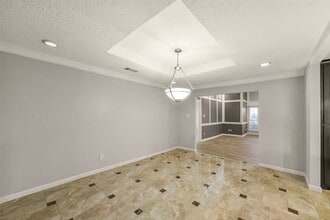 Building Photo - 5147 Beechnut St