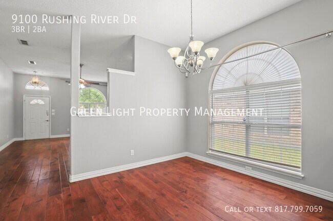 Foto del edificio - 9100 Rushing River Dr