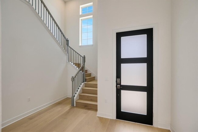 Building Photo - 1809 Mazarro Dr