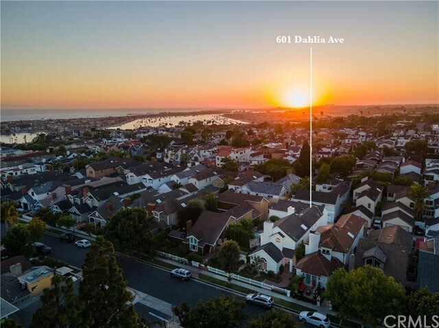 Foto del edificio - 601 Dahlia Ave