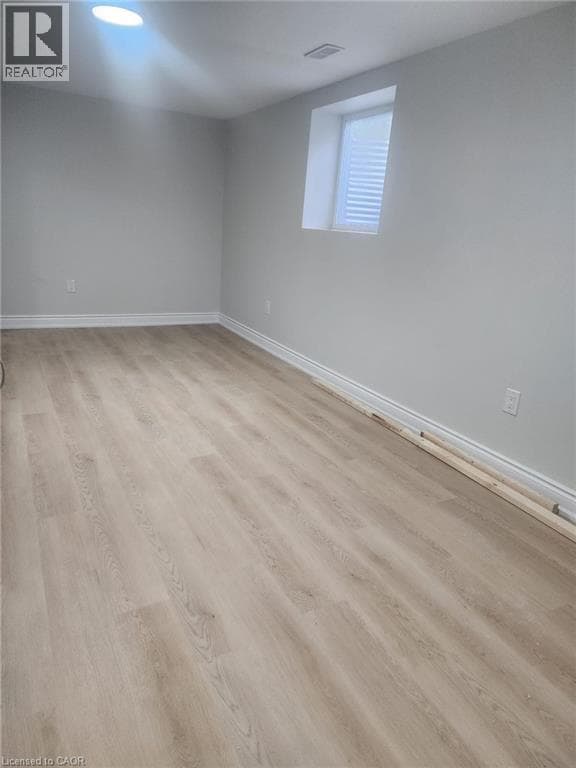Building Photo - 275 Kingswood Dr