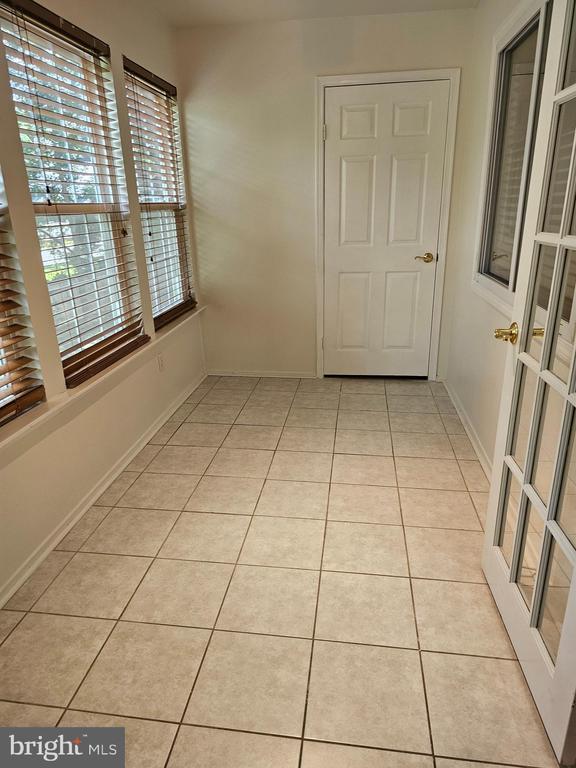 Foto del edificio - 3315 Wyndham Cir