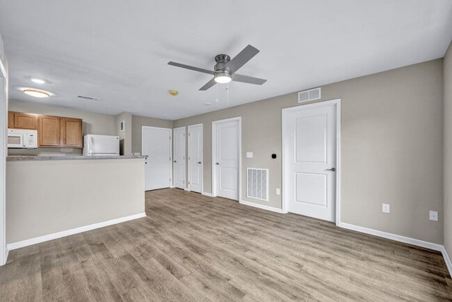 Building Photo - Gordon Crossing Market Rate Units