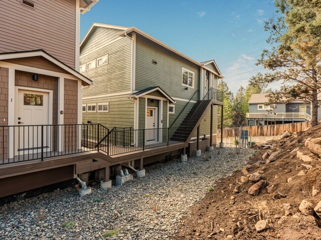 Building Photo - 2074 NW Monterey Pines Dr