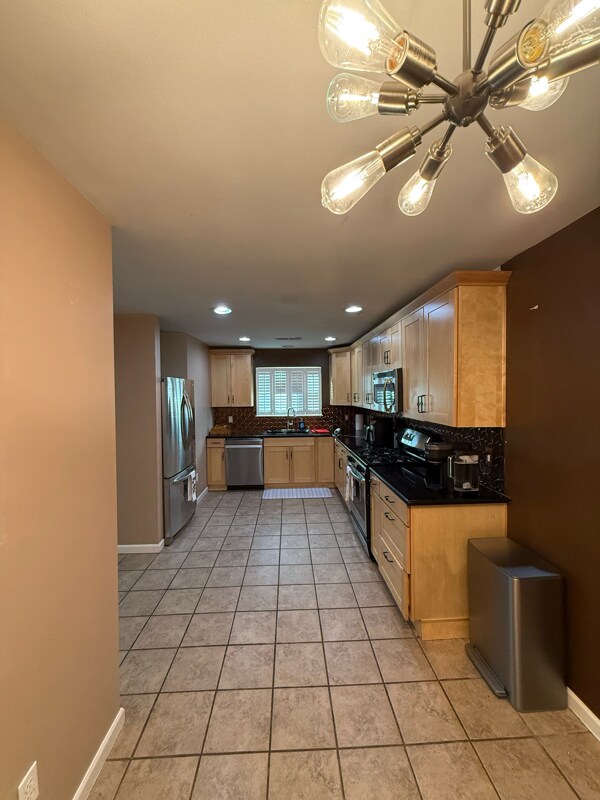 Foto del edificio - 1325 Garrison Ave