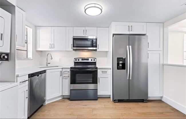 Building Photo - 3750 NW 115th Way
