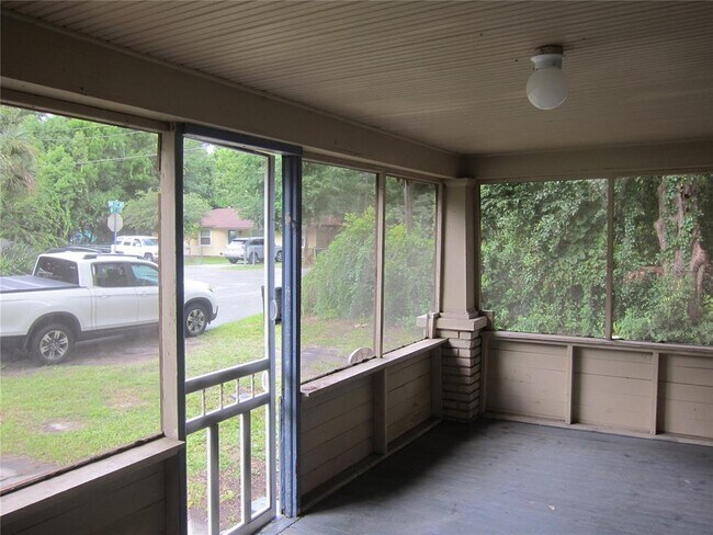 Foto del edificio - 720 NW 22nd Ave