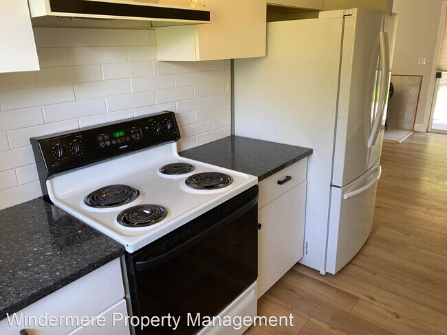 Building Photo - 2 br, 1 bath House - 426 Weaver Road NW