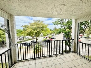 Building Photo - 3300 Spanish Moss Terrace