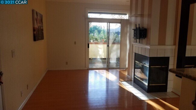 Foto del edificio - 7016 Stagecoach Rd