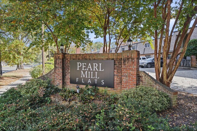 Building Photo - Price Reduced! Downtown Durham! 1bd/1ba Tr...