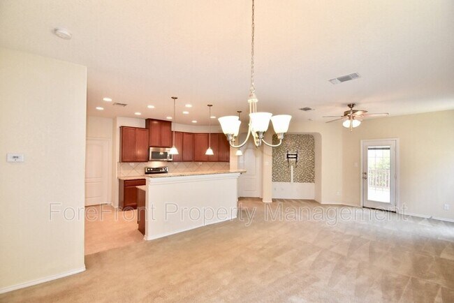 Building Photo - 9019 Mimosa Manor