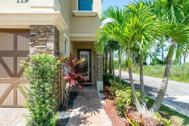 Foto del edificio - 119 Crape Myrtle Ln