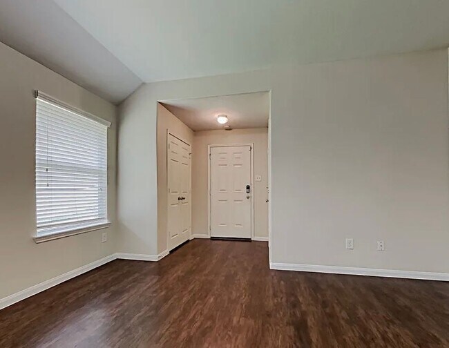 Building Photo - 21407 Palma Grove Way