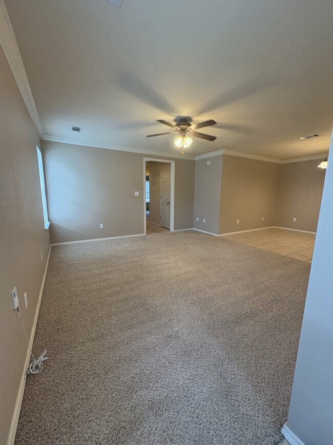 Foto del edificio - 2823 Fairway Hamlet Ct