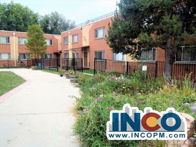 Building Photo - 1208 Pierce St