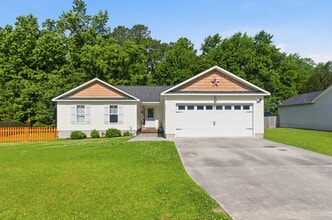 Building Photo - 211 N Windy Ridge Rd