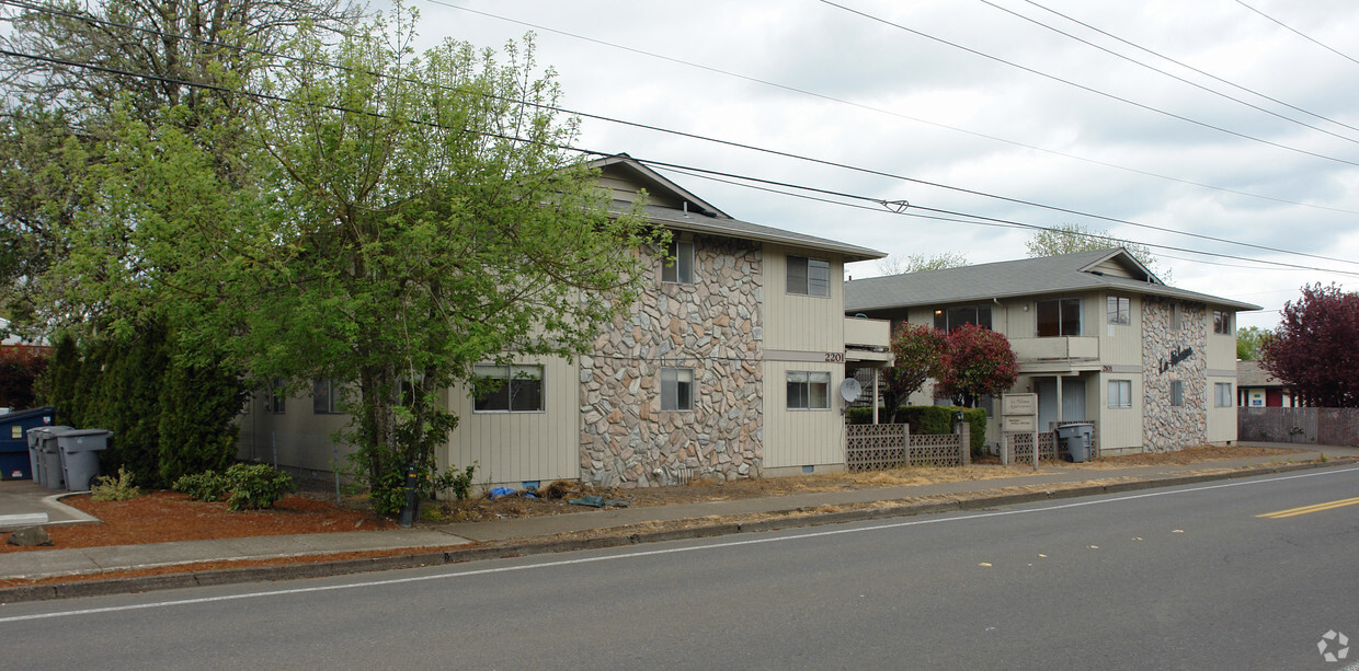 Building Photo - La Paloma Apartments