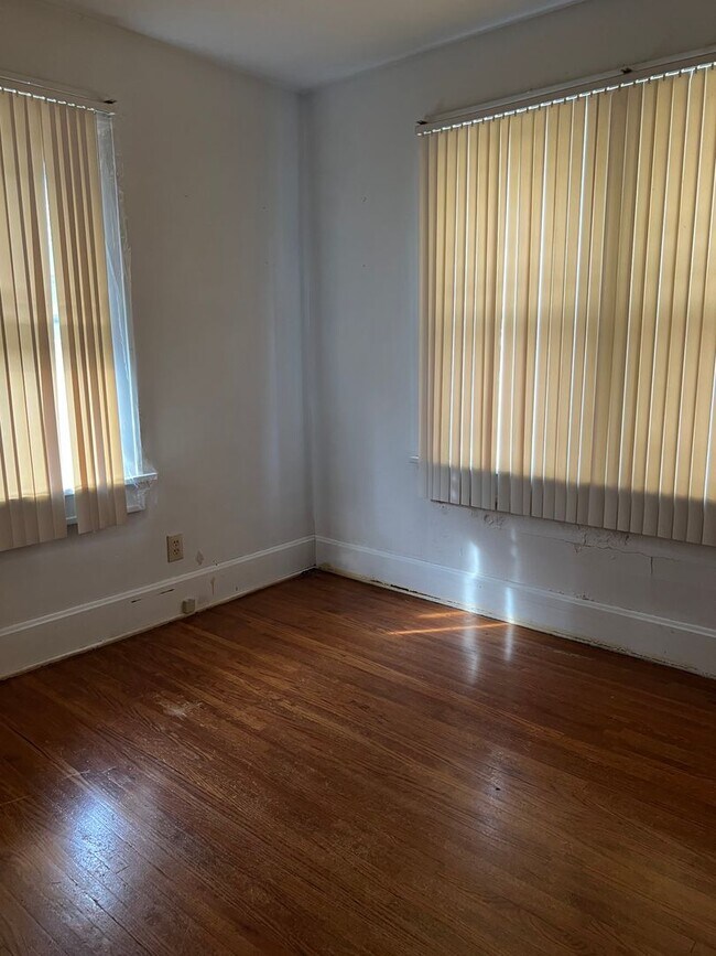 Foto del edificio - 2 Bedroom w/Partially Finished Basement