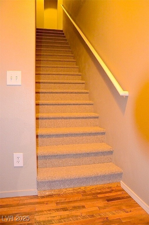 Foto del edificio - 2975 Bluegrass Ln