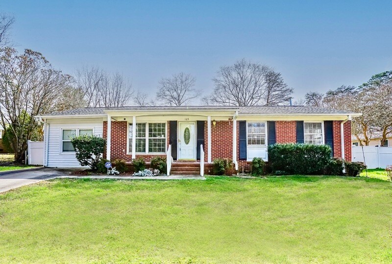123 Swinton Dr, Greenville, SC 29607 House Rental in Greenville, SC