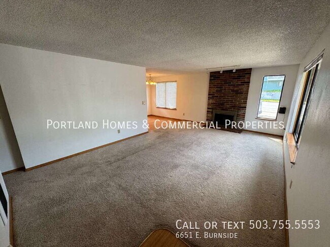 Foto del edificio - 6651 E. Burnside-