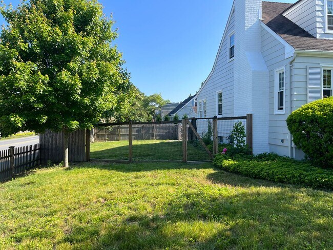 Foto del edificio - 3 Bedroom 2 Bath Fairfield House Near Southport