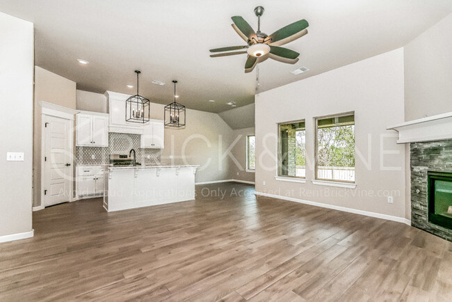 Building Photo - 5108 Skylar Rae Rd