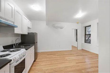 Foto principal - 39-21 57th St