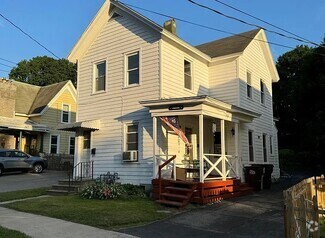 Building Photo - 16 4th Ave
