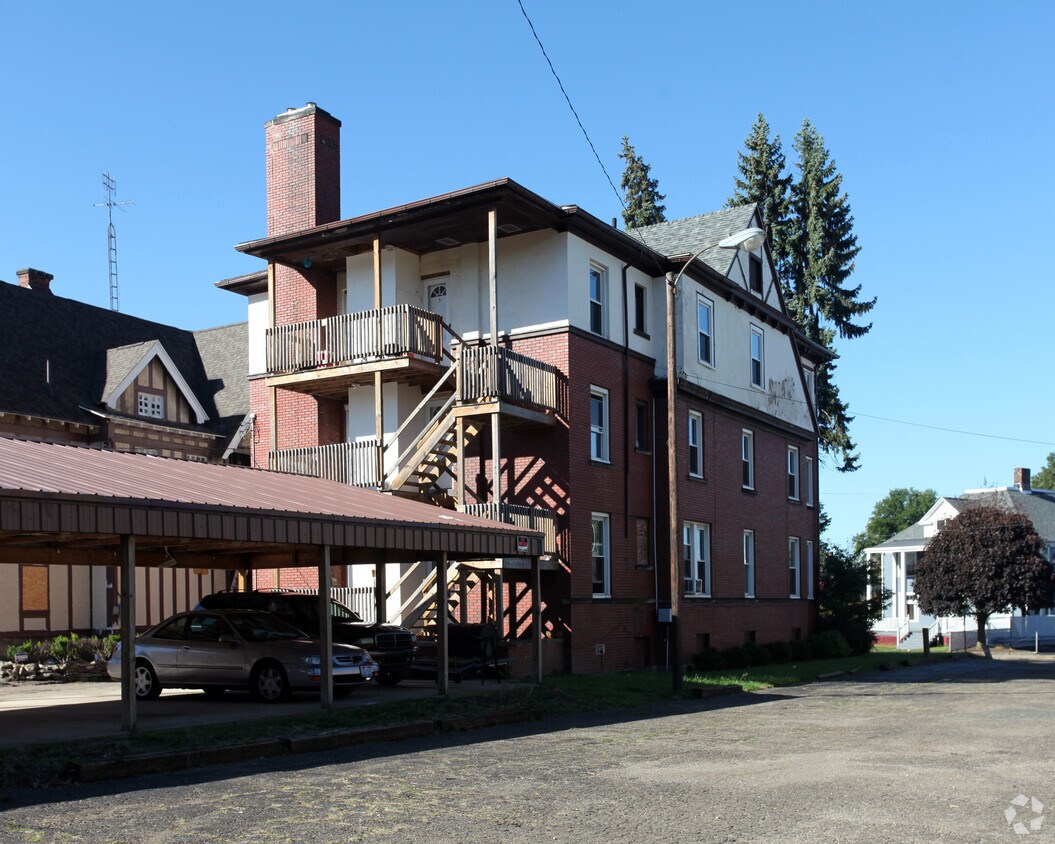 Building Photo - 1348 Cleveland Ave NW