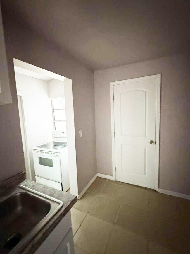 Foto del edificio - 701 N 9th St