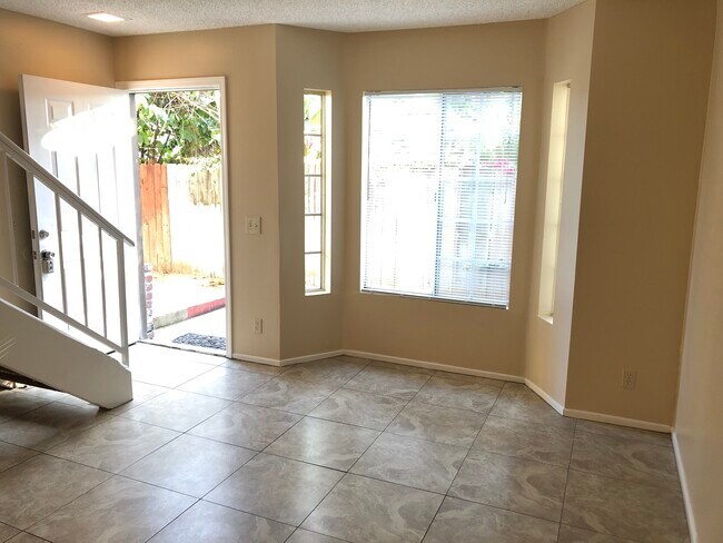 Living Area - 1280 E La Palma Ave