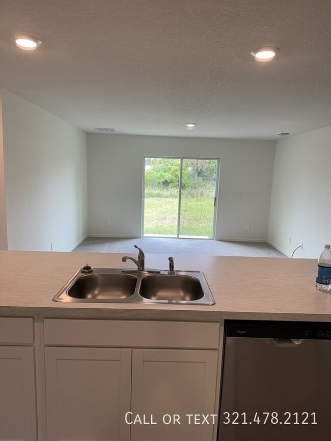 Building Photo - 1568 Seeley Cir NW