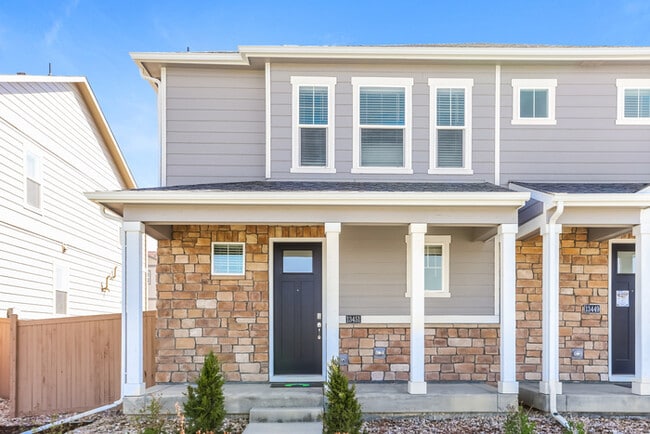 Building Photo - 13433 Oneida Ln