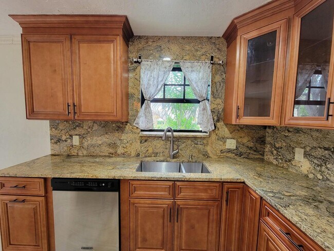 Foto del edificio - 1436 SW 25th Way