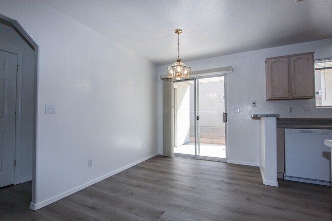 Foto del edificio - 7348 E Horseshoe Ln