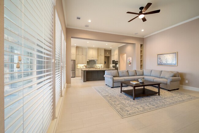 Foto del edificio - 17610 Astrachan Rd