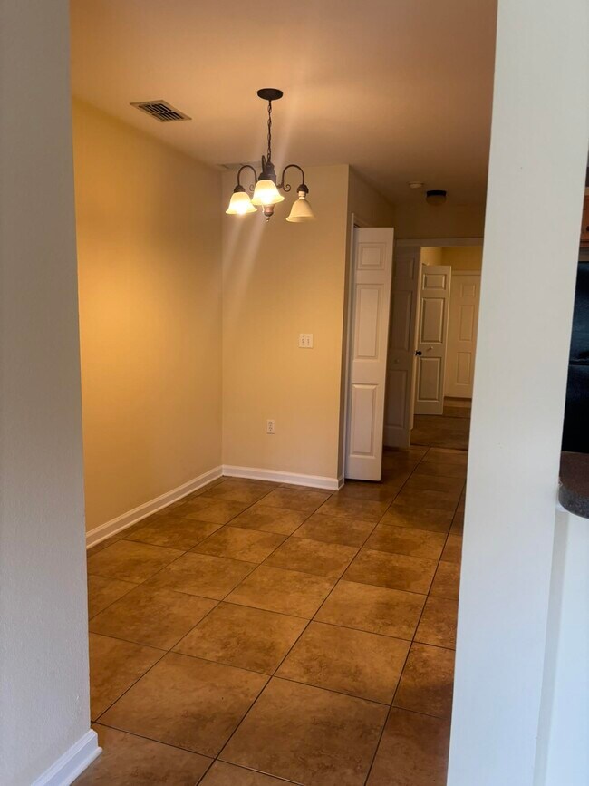 Building Photo - 4434 Gearhart Rd
