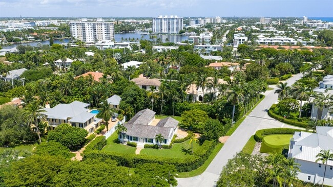 Building Photo - 1017 Tamarind Rd