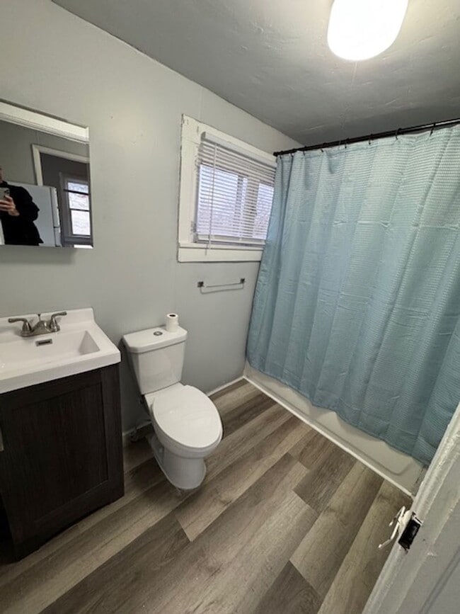 Building Photo - 207 W Grant St