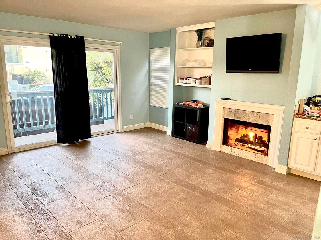 910 S Pacific St Unit 1, Oceanside, CA 92054 Condo for Rent in