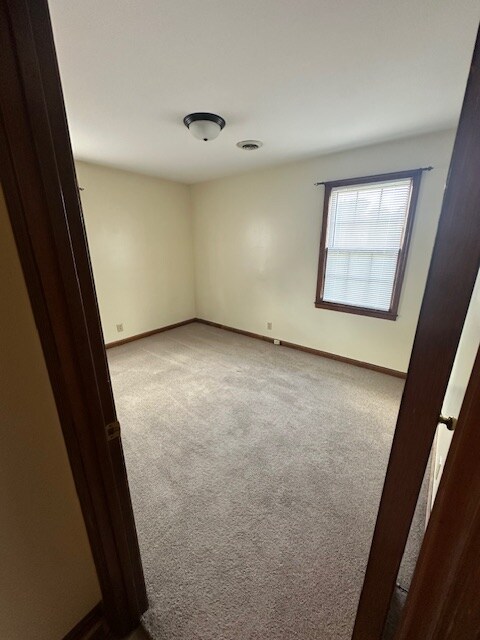 Foto del edificio - 517 Woods Dr