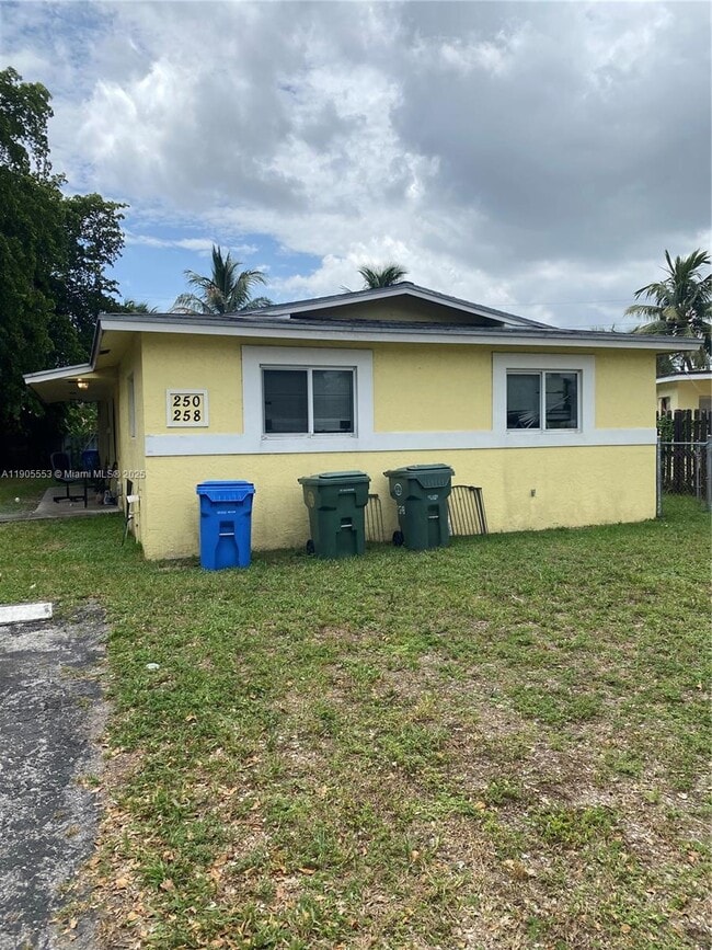 Building Photo - 250 NE 41st St